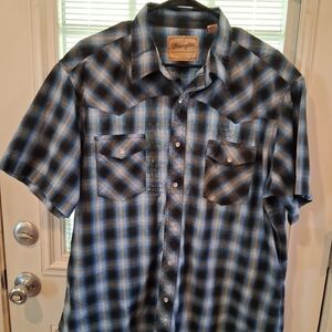 Wrangler Men's Blue and Black Plaid Shirt